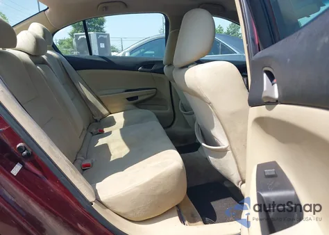 2011 Honda Accord 2.4 Lx из США, поврежденный, VIN 1HGCP2F33BA016150